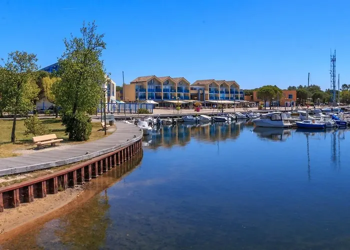 Maison De 6-8 Pers, Au Bord Du De Hourtin, Avec Piscine *